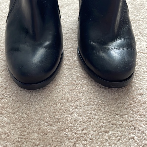 ❤️Gorgeous❤️ The perfect Frye heeled bootie!  Black leather size 8.5 - Picture 10 of 15